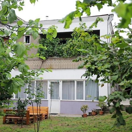 Aparthotel Rioni Kutaisi Exteriör bild