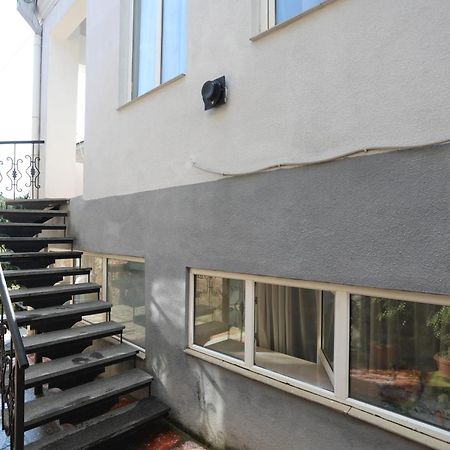 Aparthotel Rioni Kutaisi Exteriör bild
