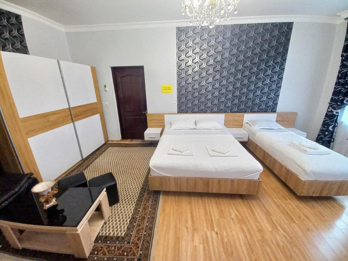 Aparthotel Rioni Kutaisi Exteriör bild