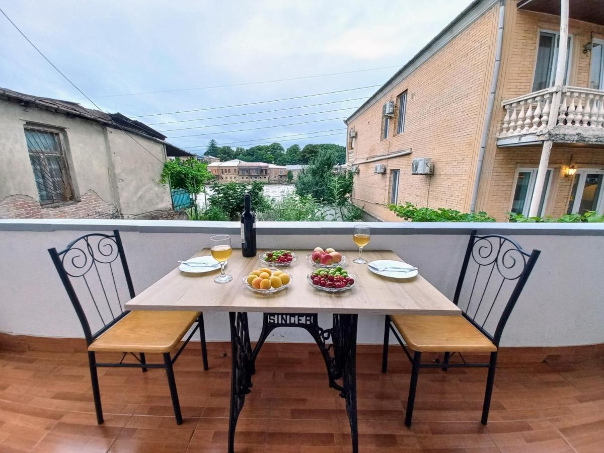 Aparthotel Rioni Kutaisi Exteriör bild