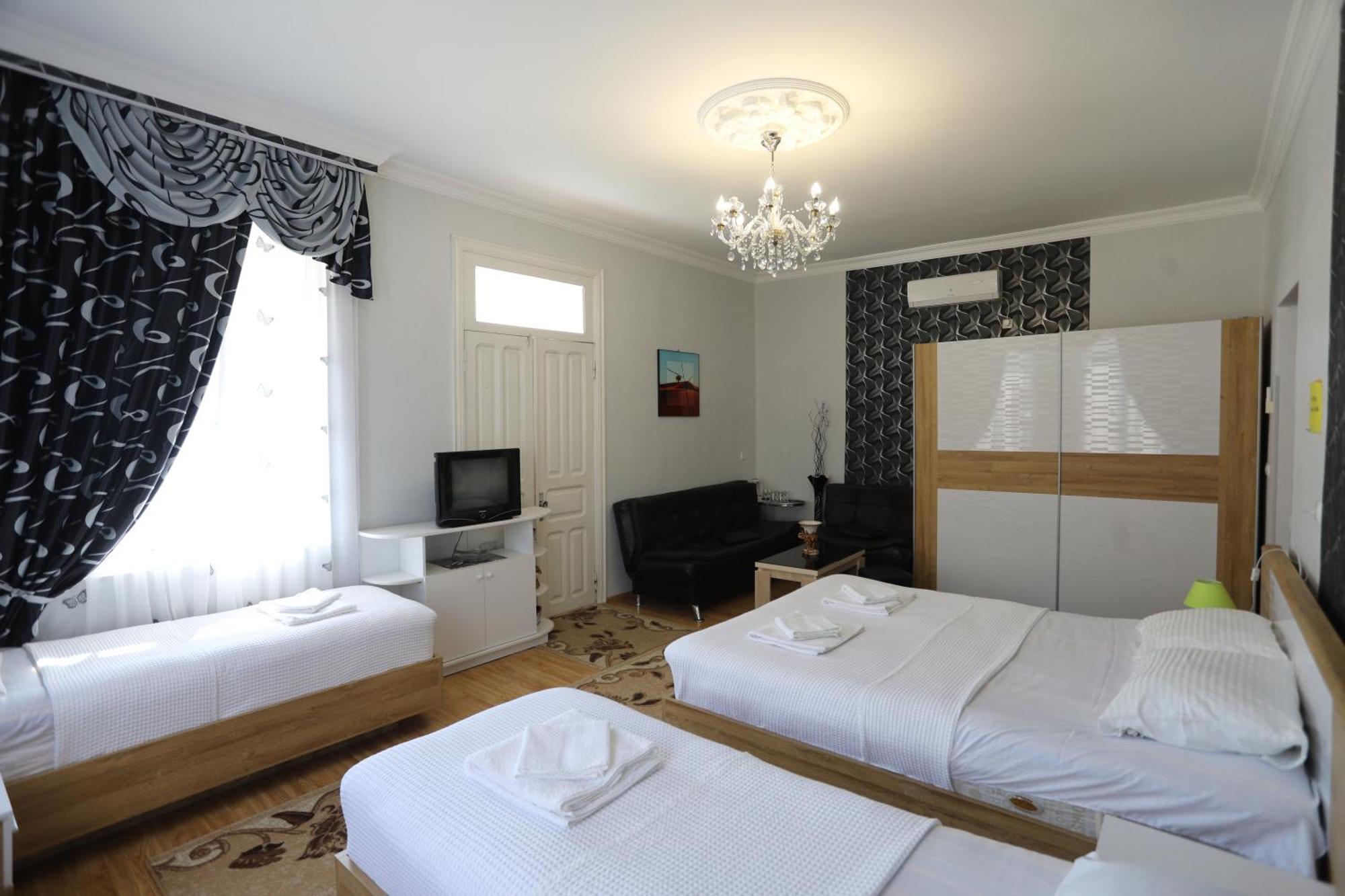 Aparthotel Rioni Kutaisi Exteriör bild